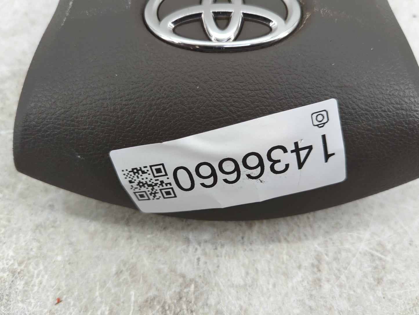 2009 Toyota Camry Air Bag Driver Left Steering Wheel Mounted P/N:Z2EE7010126 Fits OEM Used Auto Parts - Oemusedautoparts1.co