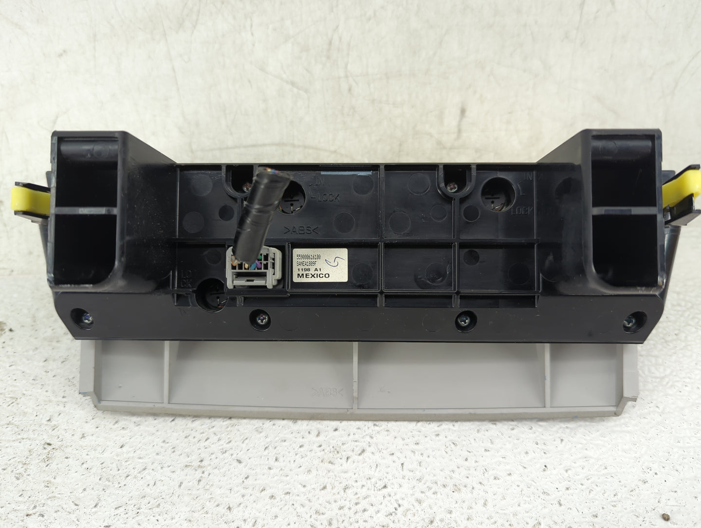 2009 Toyota Camry Climate Control Module Temperature AC/Heater Replacement Fits OEM Used Auto Parts - Oemusedautoparts1.com