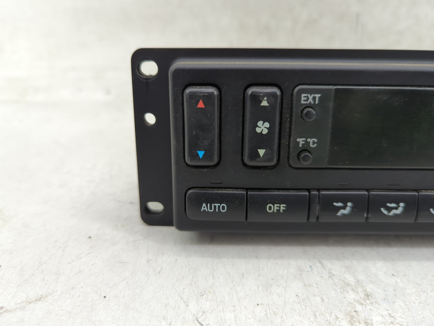 2007-2009 Toyota Camry Climate Control Module Temperature AC/Heater Replacement P/N:8A24-18C612-AA 559000616100 Fits OEM Use