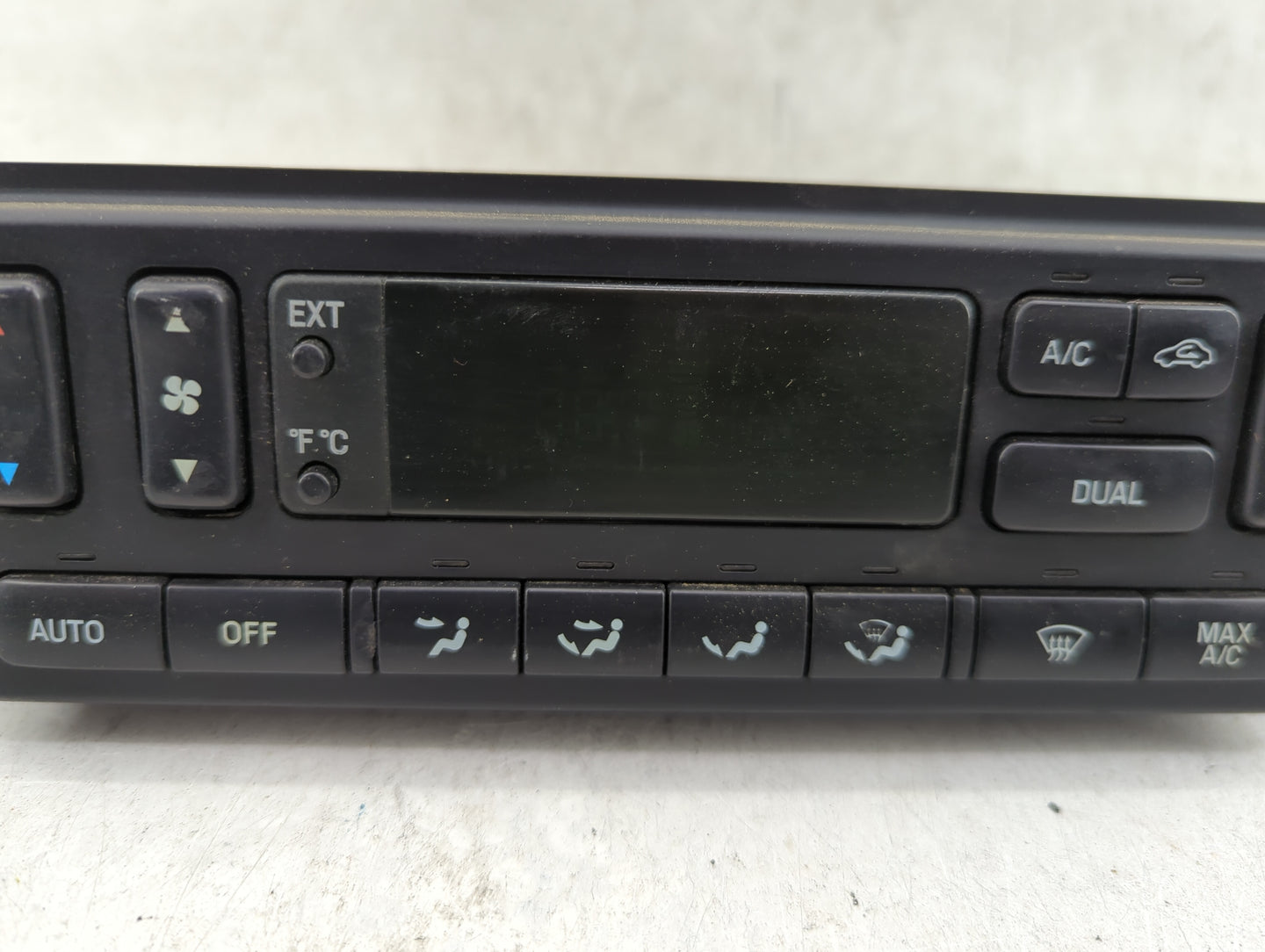 2007-2009 Toyota Camry Climate Control Module Temperature AC/Heater Replacement P/N:8A24-18C612-AA 559000616100 Fits OEM Use