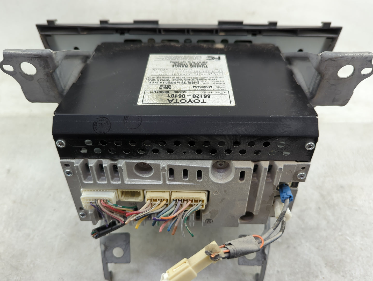 2009 Toyota Camry Radio AM FM Cd Player Receiver Replacement P/N:86120-06187 123000-0660D101 Fits OEM Used Auto Parts - Oemu