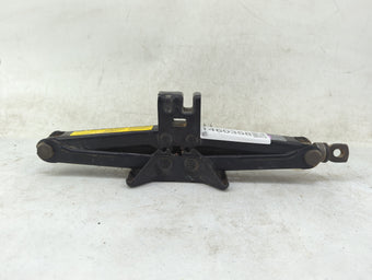 compare product 2009 Toyota Camry Undefined 1460358