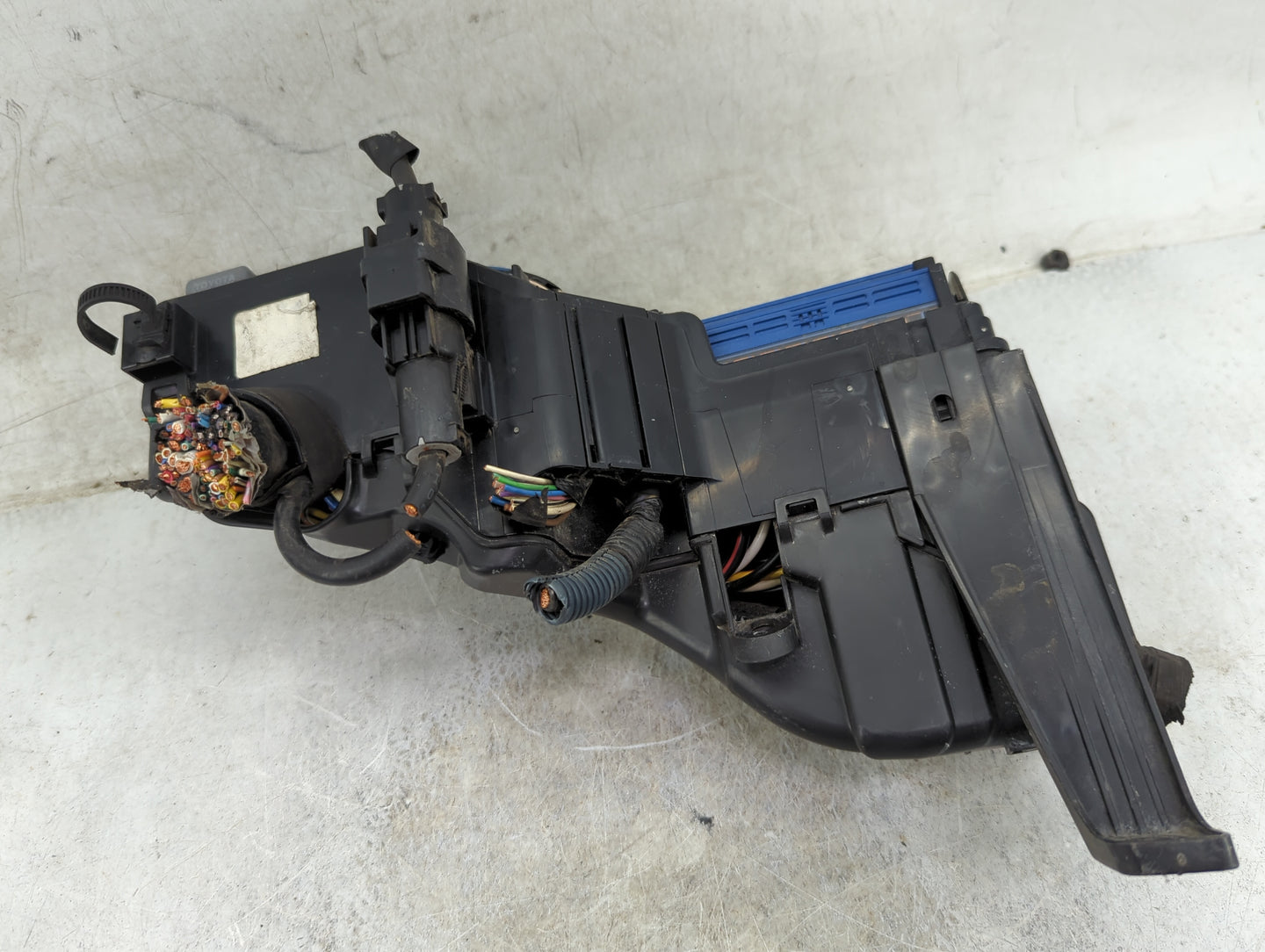 2007-2009 Toyota Camry Fusebox Fuse Box Panel Relay Module P/N:82620-07050 82620-33030, 82720-06091 Fits Fits 2007 2008 2009