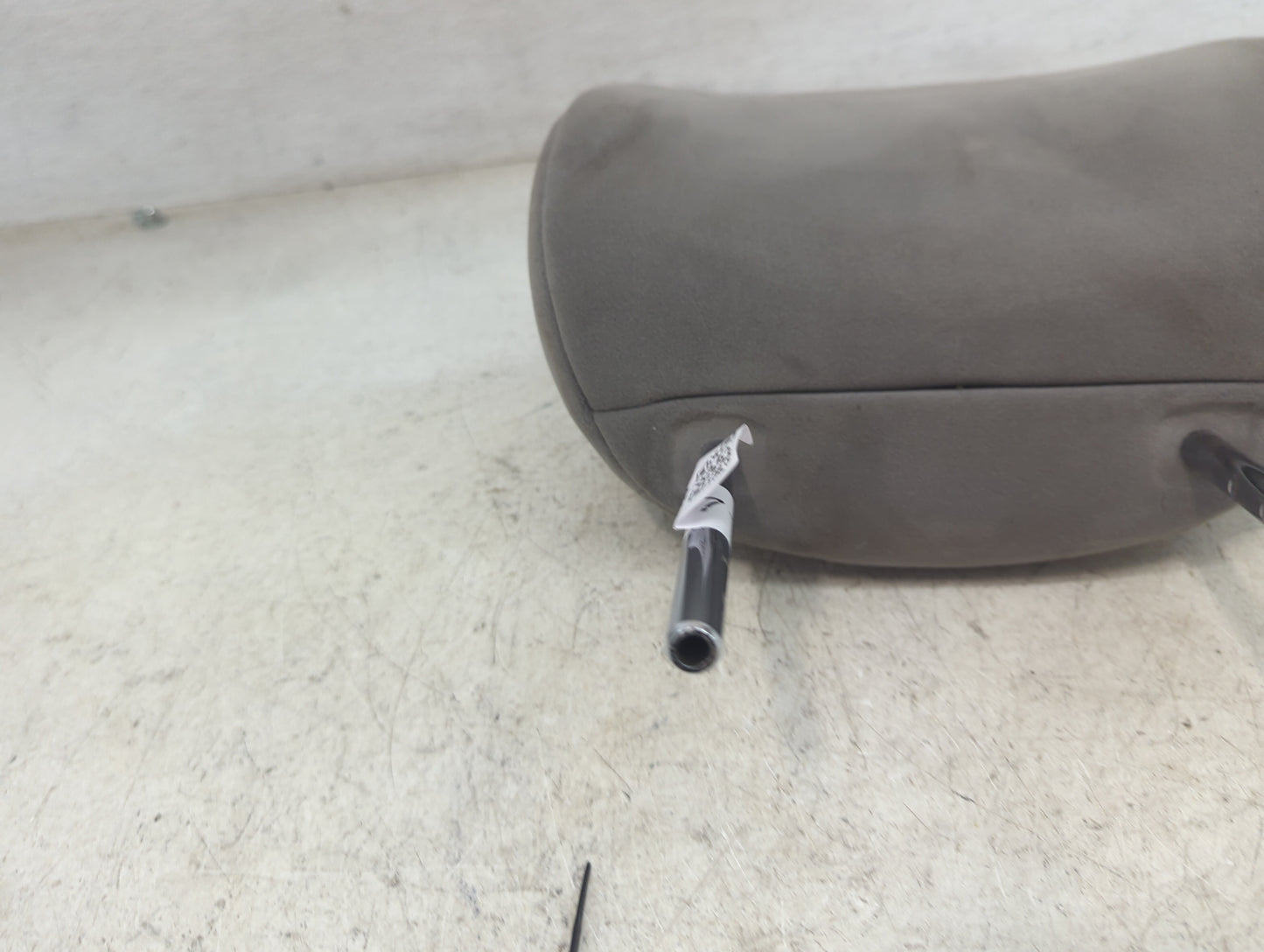 2009 Toyota Camry Headrest Head Rest Front Driver Seat Gray - Oemusedautoparts1.com