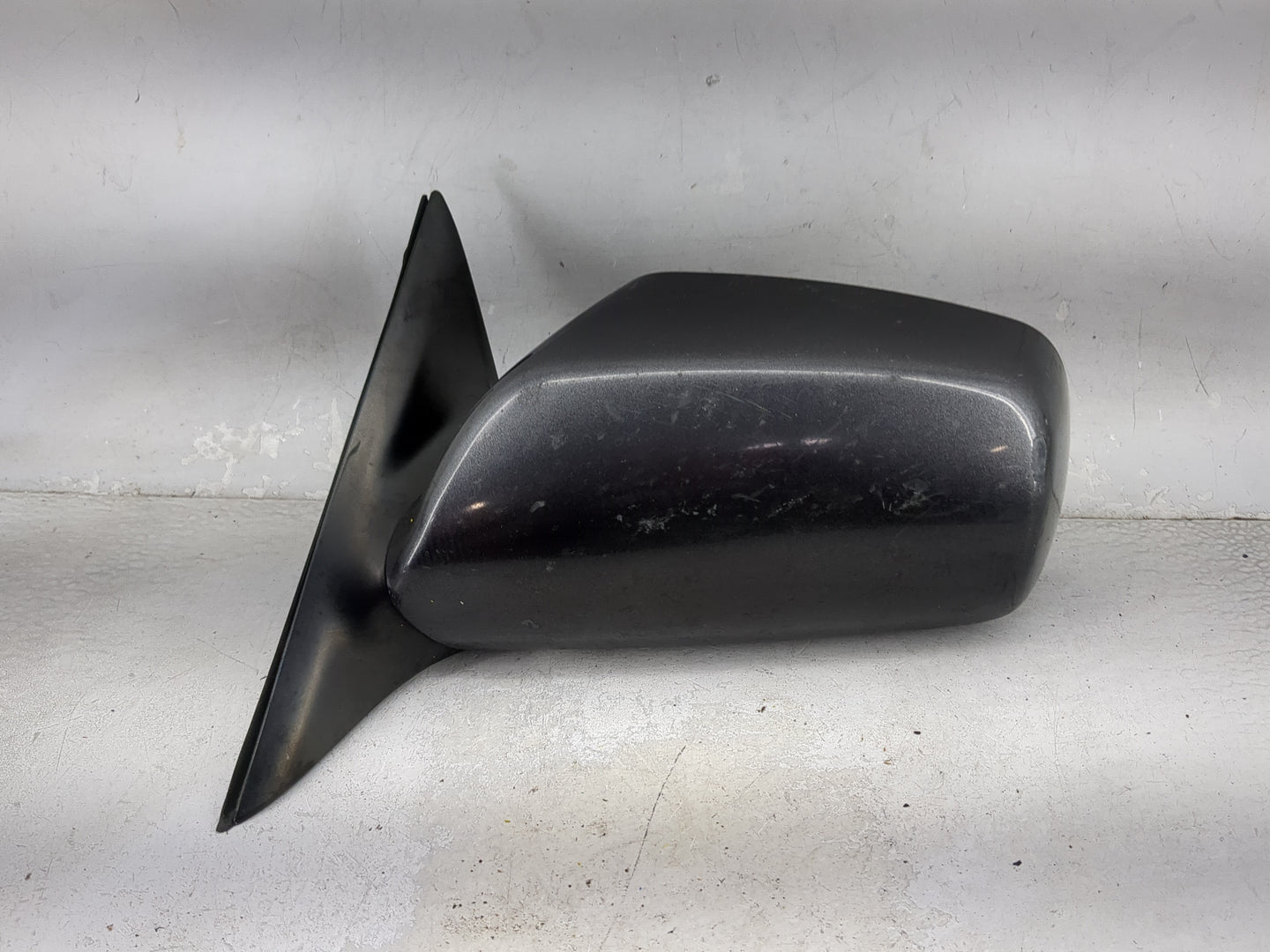2007-2011 Toyota Camry Driver Side View Mirror - Left Door Mirror OEM Used - Oemusedautoparts1.com
