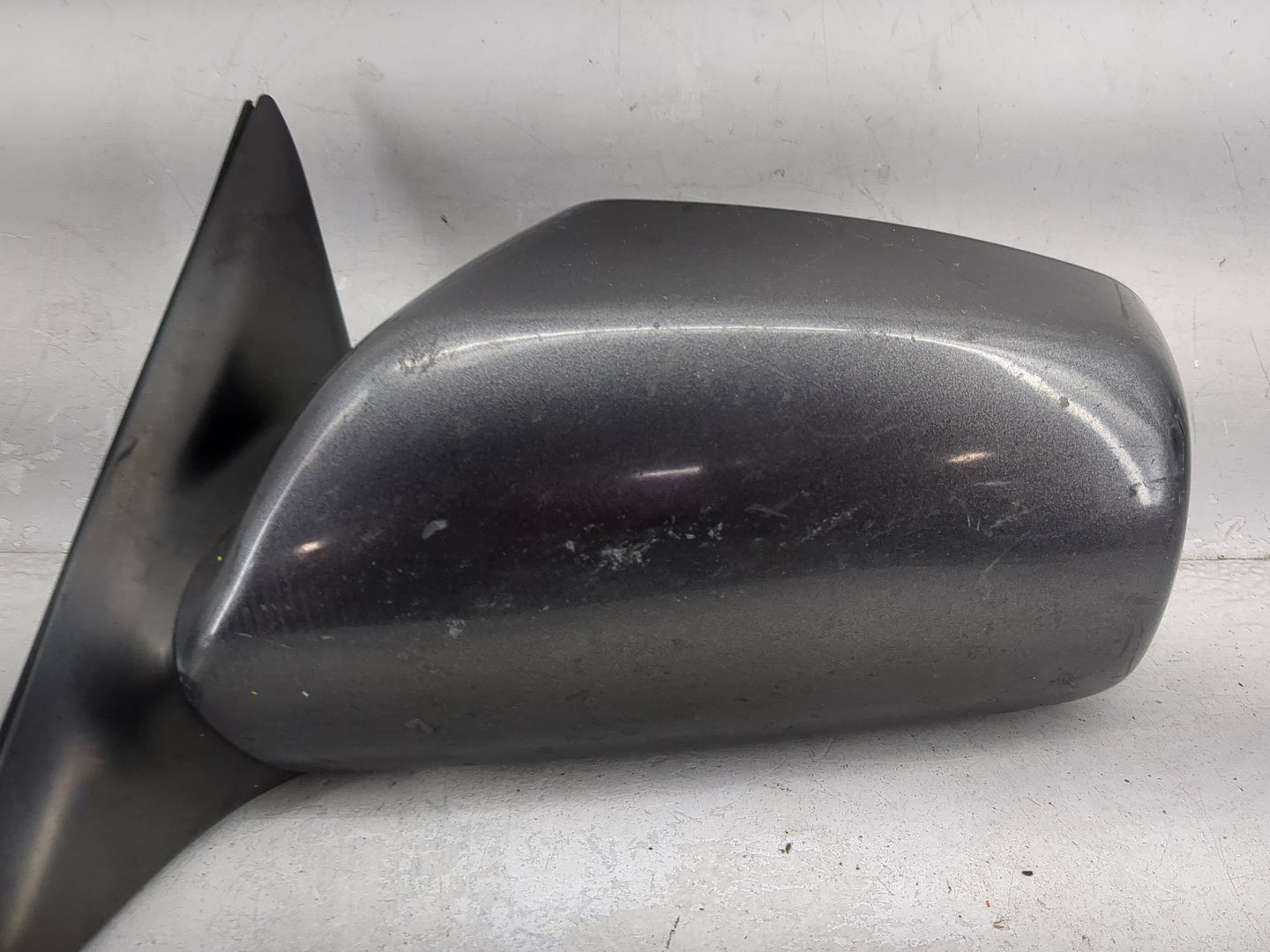 2007-2011 Toyota Camry Driver Side View Mirror - Left Door Mirror OEM Used - Oemusedautoparts1.com