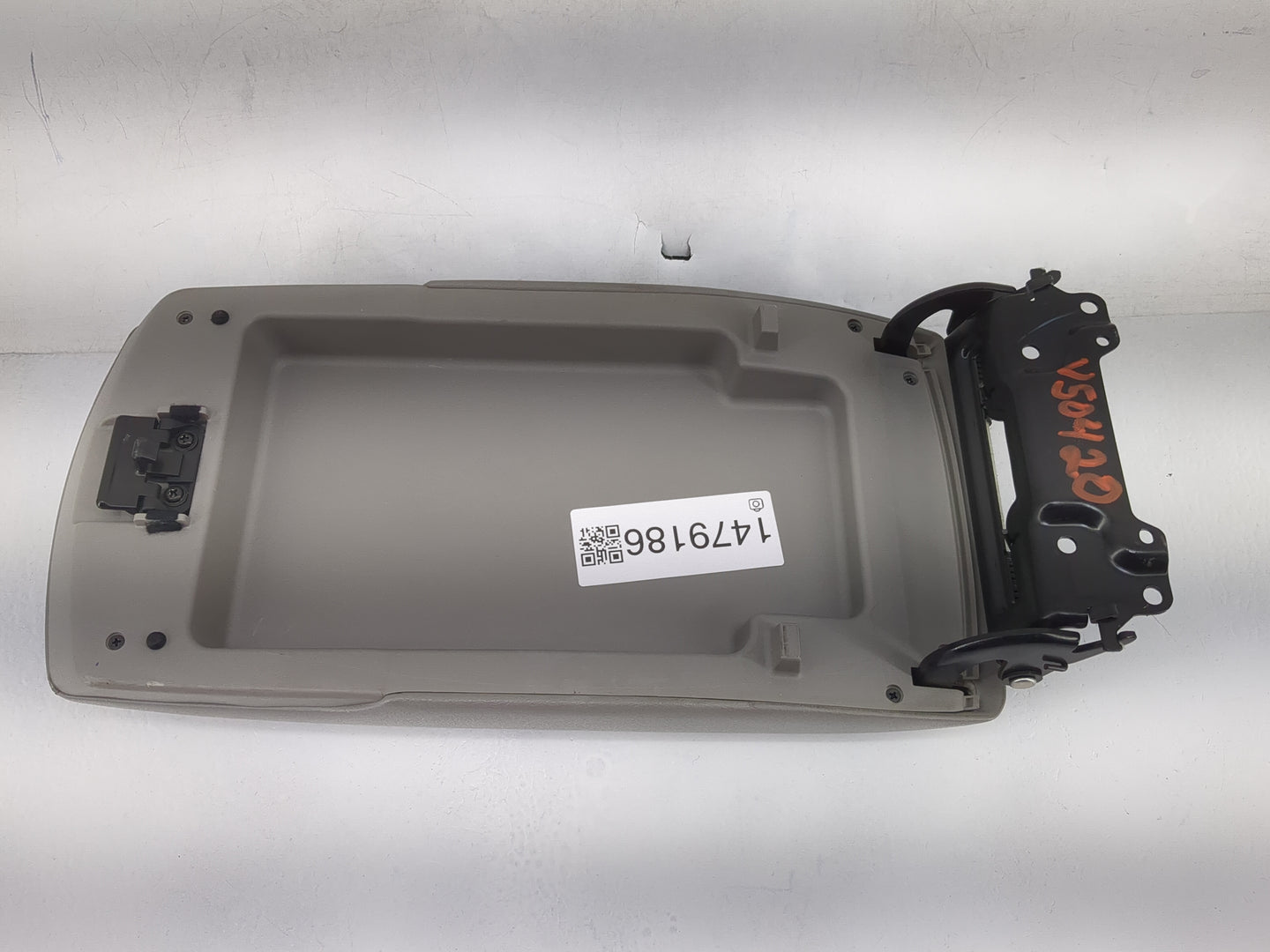 2009 Toyota Camry Center Console Armrest Cover Lid Fits OEM Used Auto Parts - Oemusedautoparts1.com