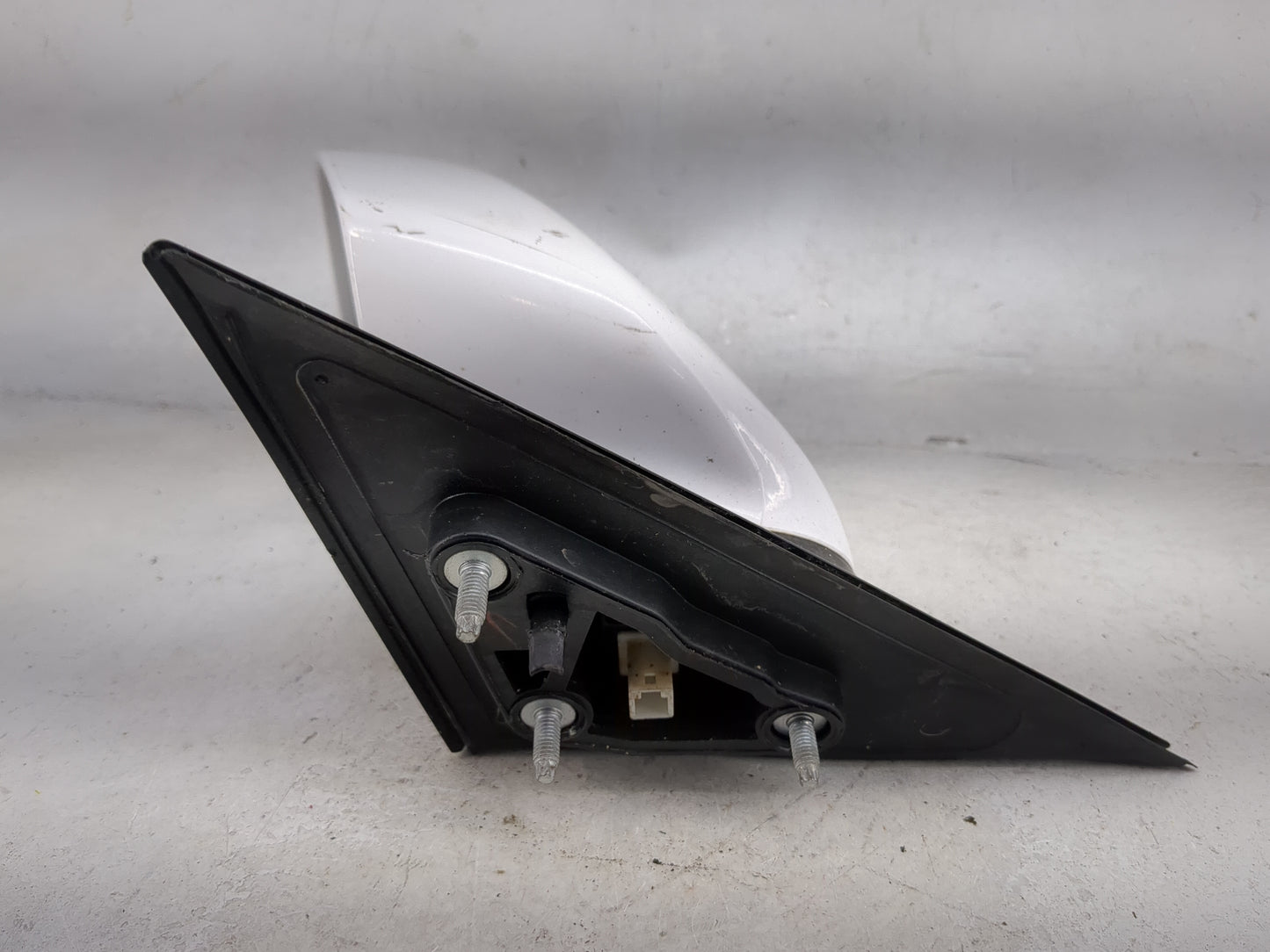 2007-2011 Toyota Camry Driver Side View Mirror - Left Door Mirror OEM Used - Oemusedautoparts1.com