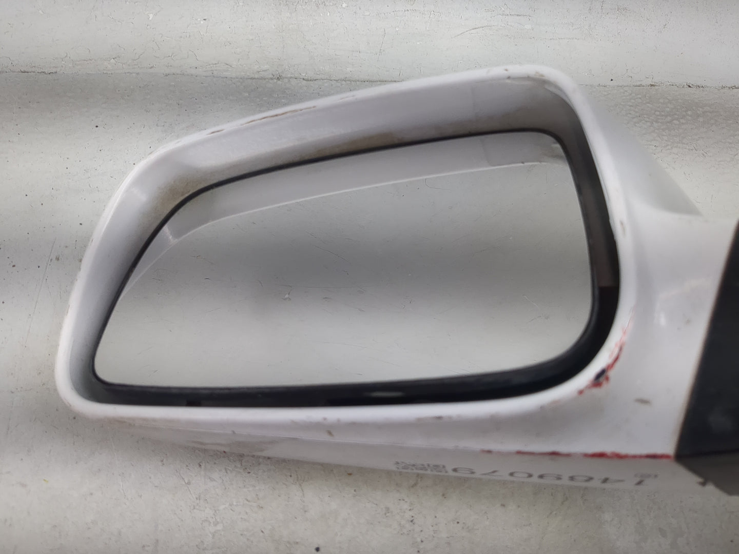 2007-2011 Toyota Camry Driver Side View Mirror - Left Door Mirror OEM Used - Oemusedautoparts1.com