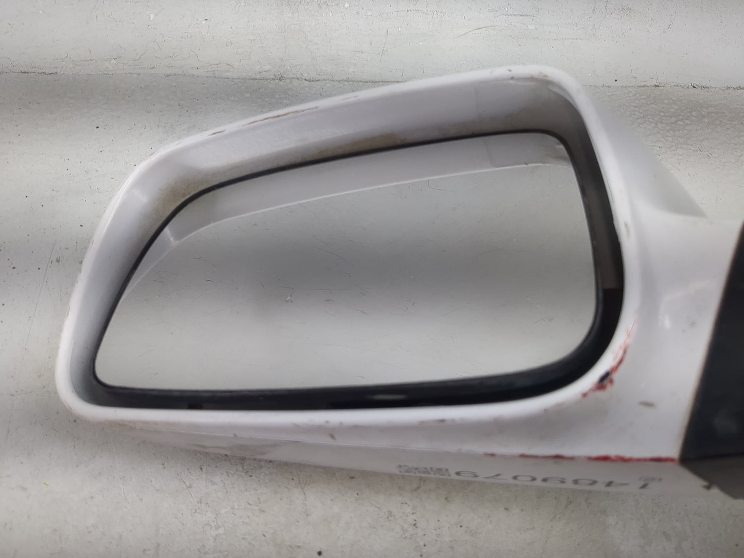 2007-2011 Toyota Camry Driver Side View Mirror - Left Door Mirror OEM Used - Oemusedautoparts1.com
