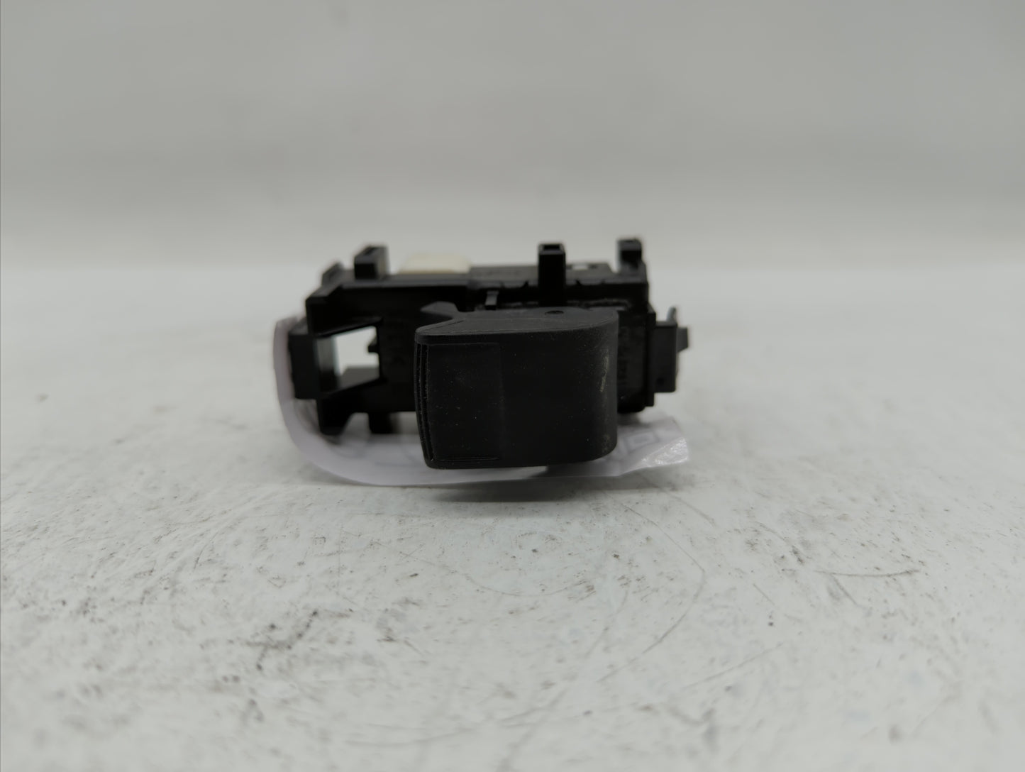 2009 Toyota Camry Passeneger Right Power Window Switch 870-0586 - Oemusedautoparts1.com