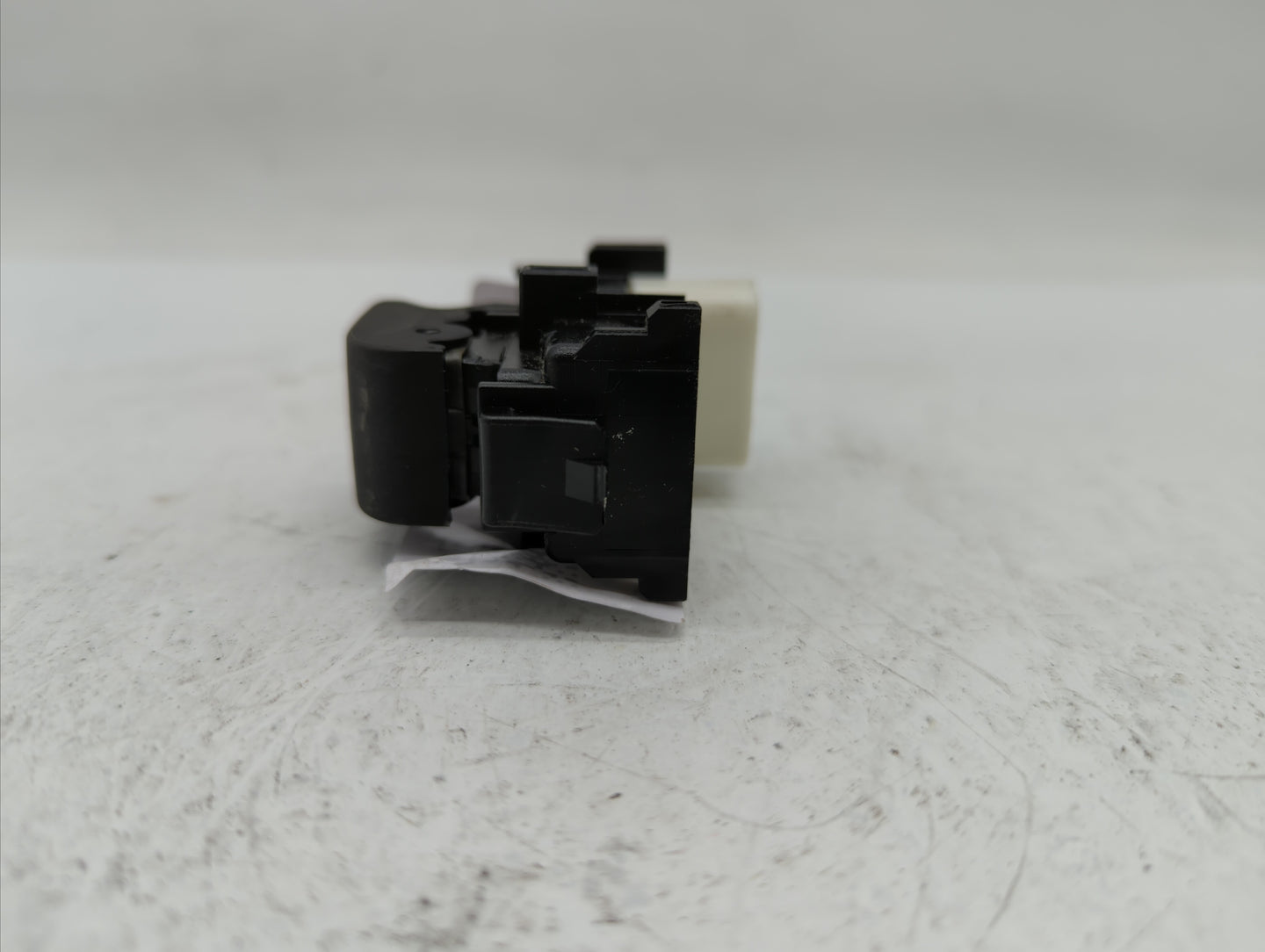 2009 Toyota Camry Passeneger Right Power Window Switch 870-0586 - Oemusedautoparts1.com