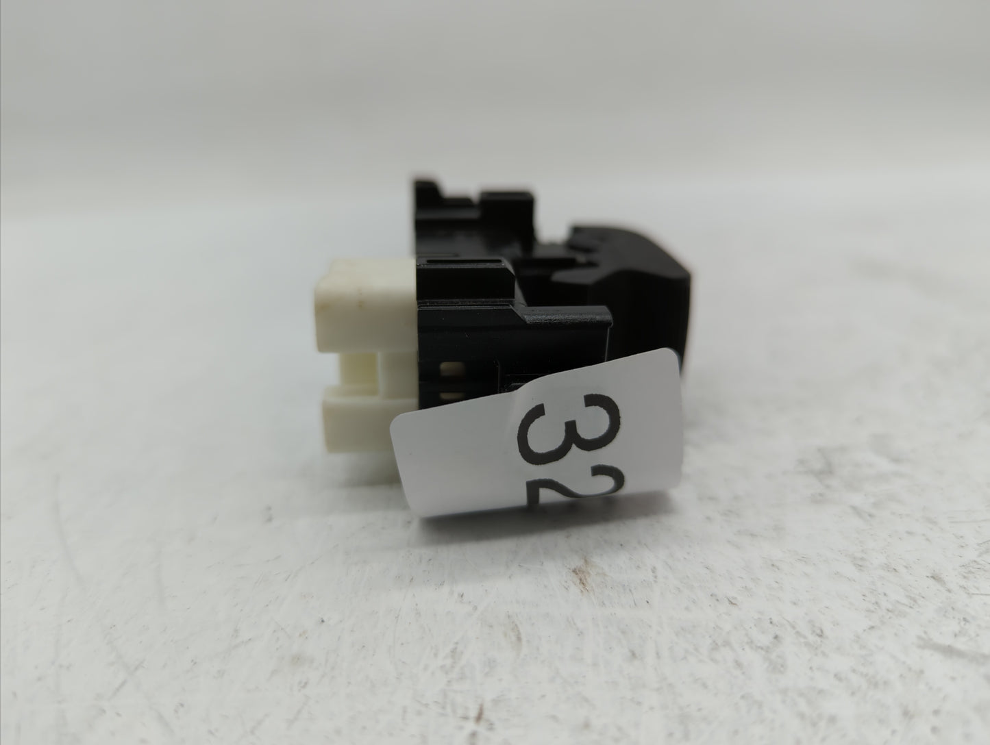 2009 Toyota Camry Passeneger Right Power Window Switch 870-0586 - Oemusedautoparts1.com