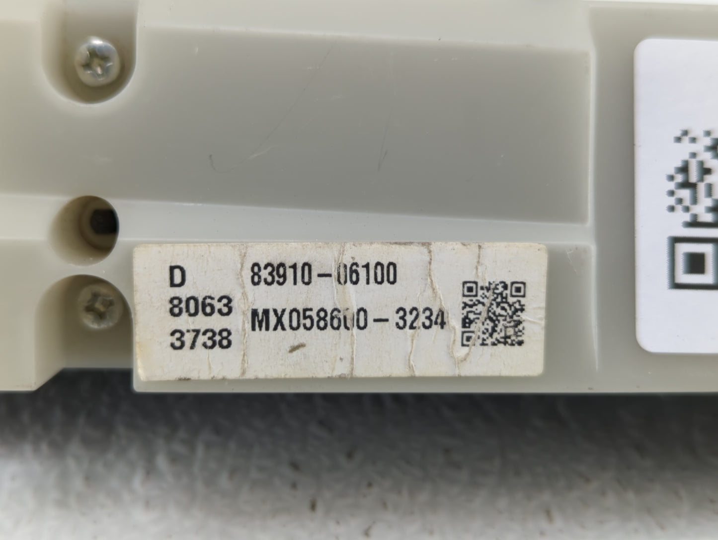 2009 Toyota Camry Digitial Dash Clock P/N:83910-06100 Fits OEM Used Auto Parts - Oemusedautoparts1.com