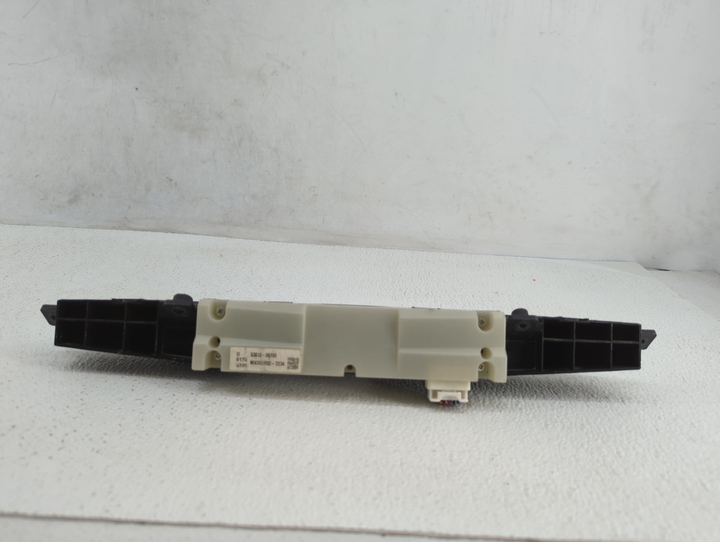 2009 Toyota Camry Digitial Dash Clock P/N:83910-06100 Fits OEM Used Auto Parts - Oemusedautoparts1.com