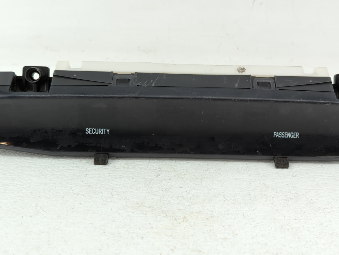 2009 Toyota Camry Digitial Dash Clock P/N:83910-33170 55952-06010, 55981-06040, 83910-06100 Fits OEM Used Auto Parts - Oemus