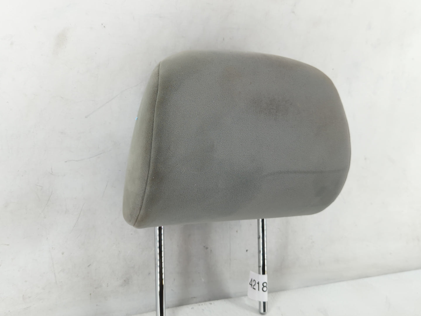 Toyota Camry Headrest Head Rest Rear Center Seat Grey 421807 - Oemusedautoparts1.com