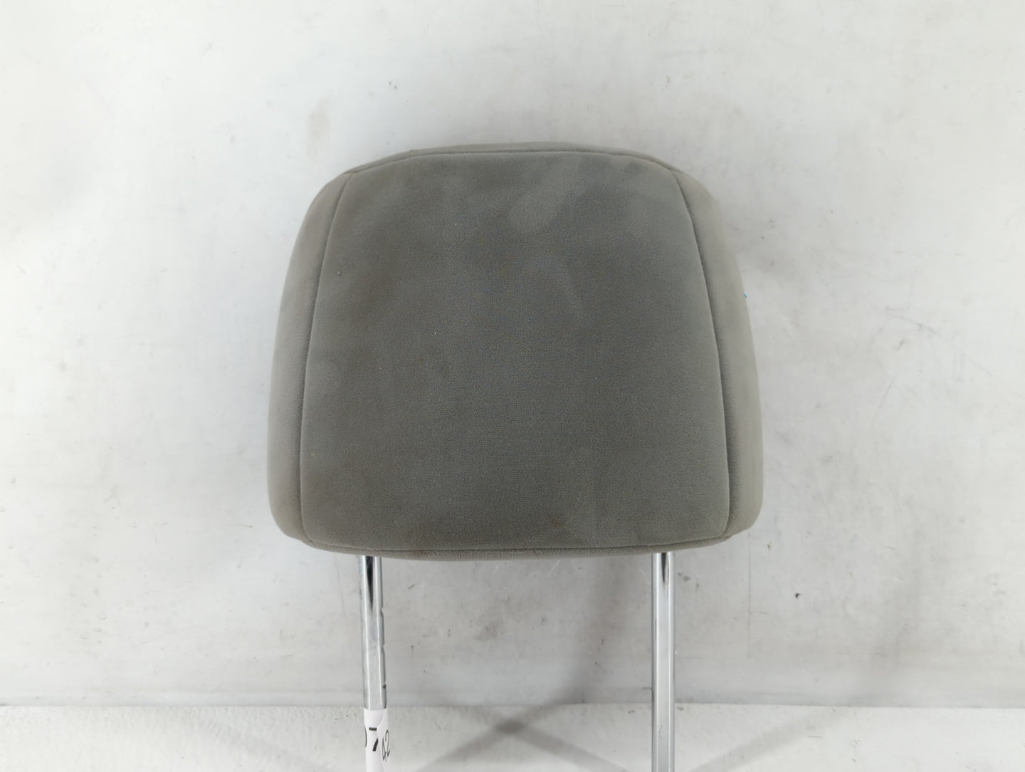 Toyota Camry Headrest Head Rest Rear Center Seat Grey 421807 - Oemusedautoparts1.com