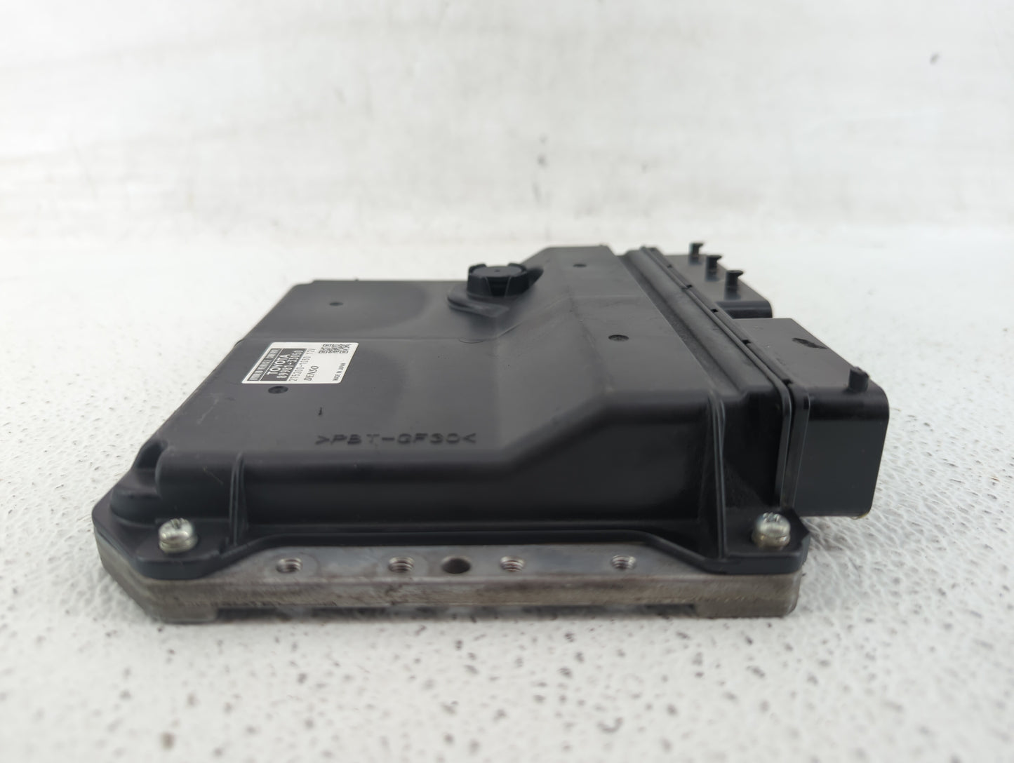 2008-2009 Toyota Camry PCM Engine Control Computer ECU ECM PCU OEM P/N:89981-33050 Fits Fits 2008 2009 OEM Used Auto Parts -