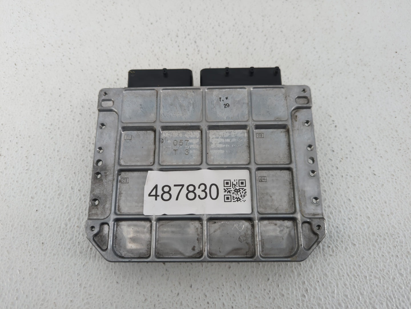 2008-2009 Toyota Camry PCM Engine Control Computer ECU ECM PCU OEM P/N:89981-33050 Fits Fits 2008 2009 OEM Used Auto Parts -