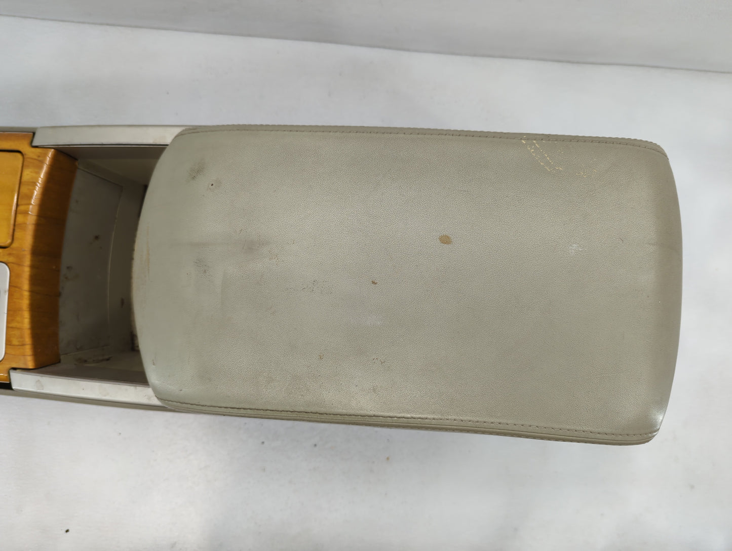 2007-2009 Toyota Camry Center Floor Console P/N:55620-06060 Fits Fits 2007 2008 2009 OEM Used Auto Parts - Oemusedautoparts1