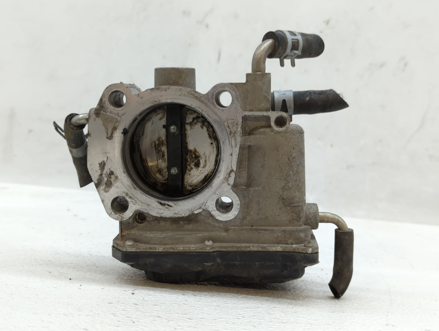 2007-2011 Toyota Camry Throttle Body P/N:22030-0H030 Fits Fits 2006 2007 2008 2009 2010 2011 2012 2013 2014 2015 OEM Used Au