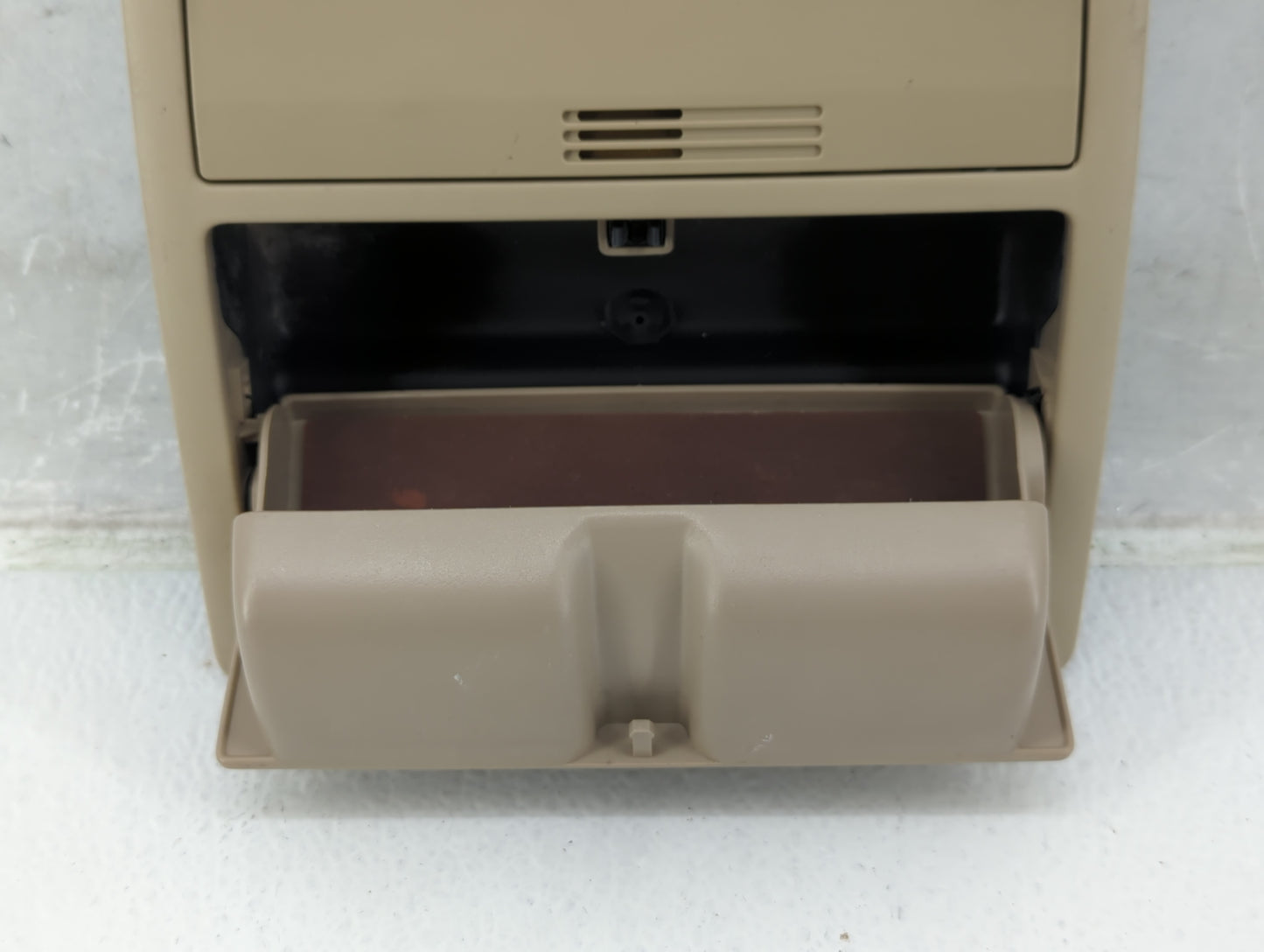 2009 Toyota Camry Overhead Roof Console - Oemusedautoparts1.com