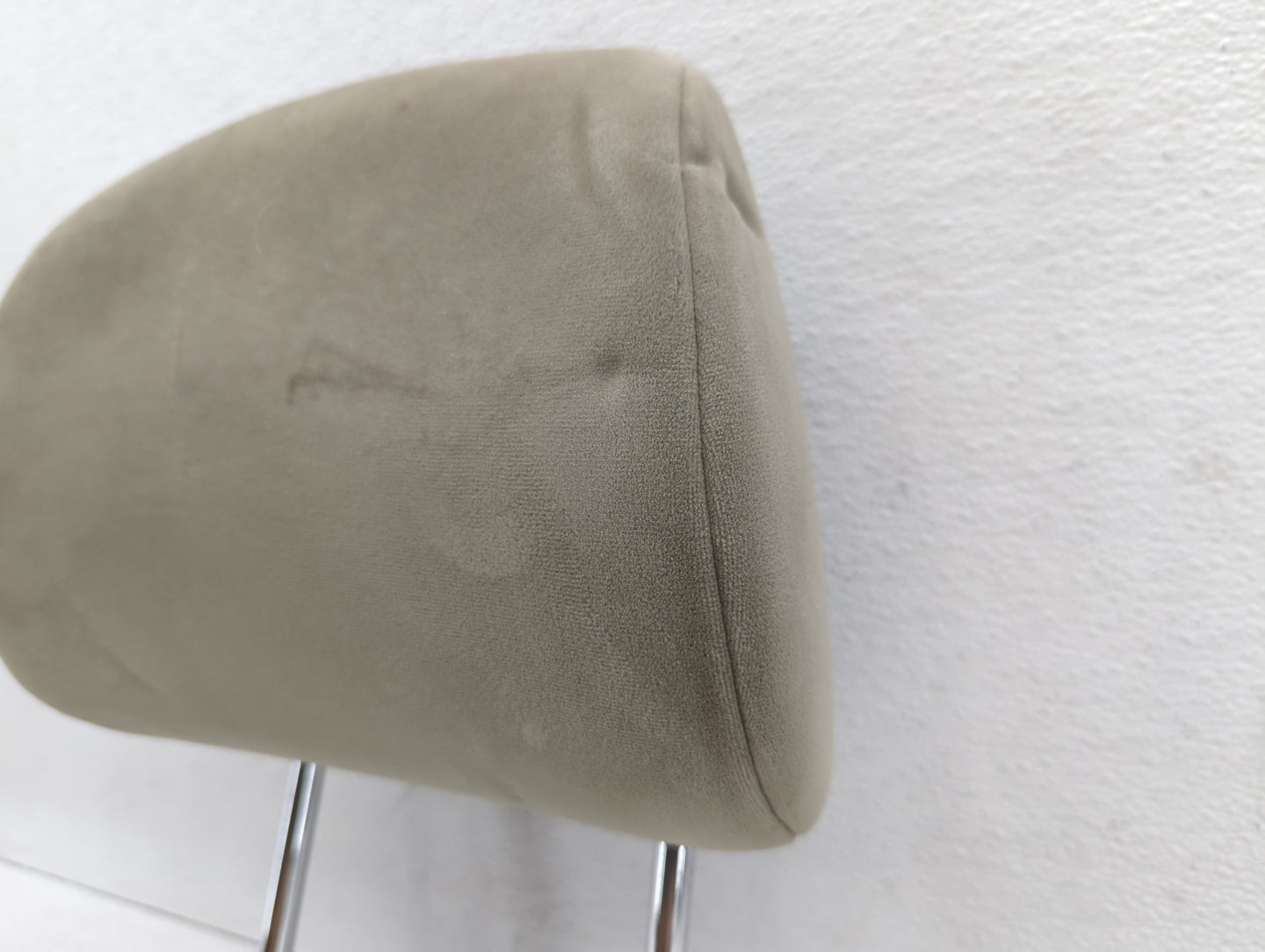 2007-2009 Toyota Camry Headrest Head Rest Front Driver Passenger Seat Fits Fits 2007 2008 2009 OEM Used Auto Parts - Oemused
