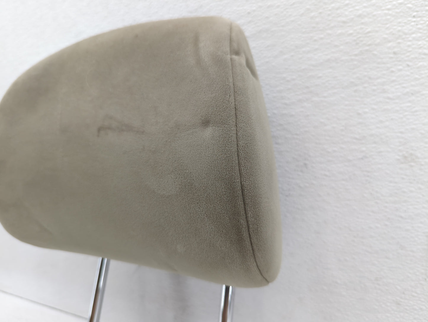 2007-2009 Toyota Camry Headrest Head Rest Front Driver Passenger Seat Fits Fits 2007 2008 2009 OEM Used Auto Parts - Oemused