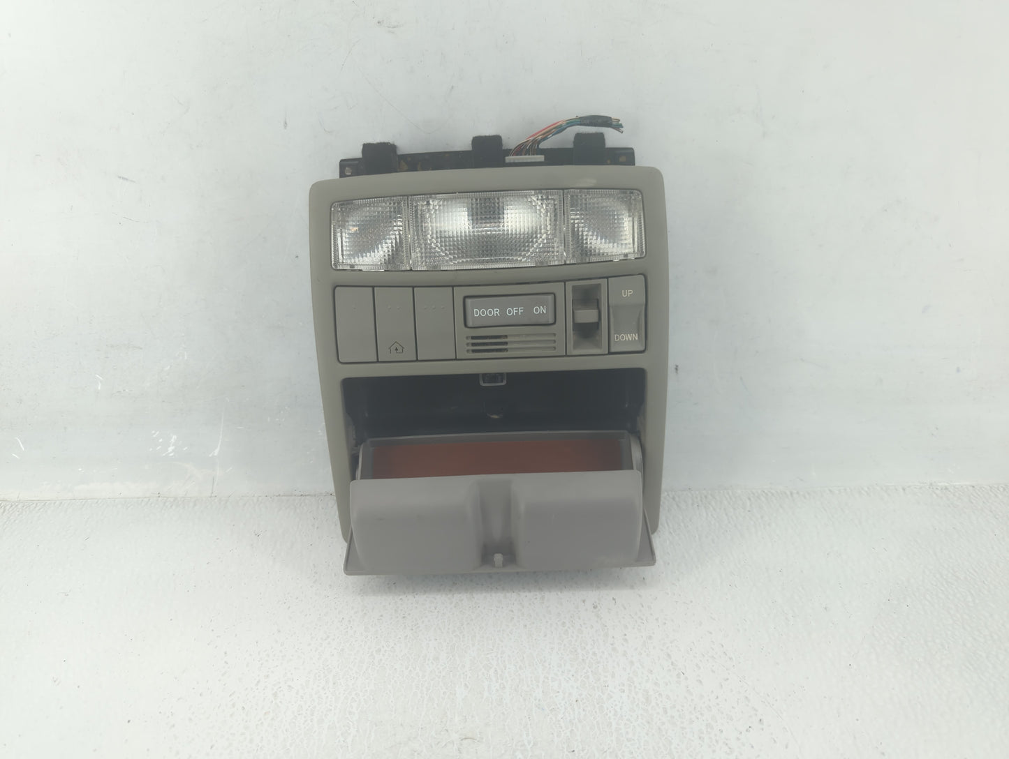 2009 Toyota Camry Overhead Roof Console - Oemusedautoparts1.com
