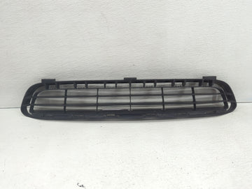 2009 Toyota Camry Front Grille Bumper Not Included - Oemusedautoparts1.com
