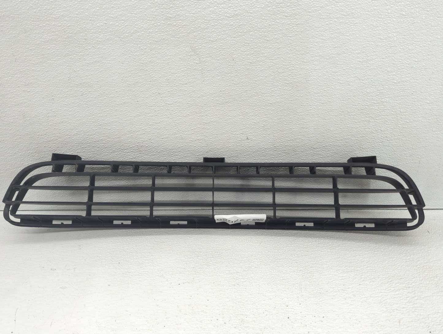 2009 Toyota Camry Front Grille Bumper Not Included - Oemusedautoparts1.com