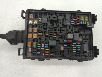 2007-2009 Toyota Camry Fusebox Fuse Box Panel Relay Module P/N:84114437 82662-33140, TP1974 Fits Fits 2007 2008 2009 OEM Used Auto Parts