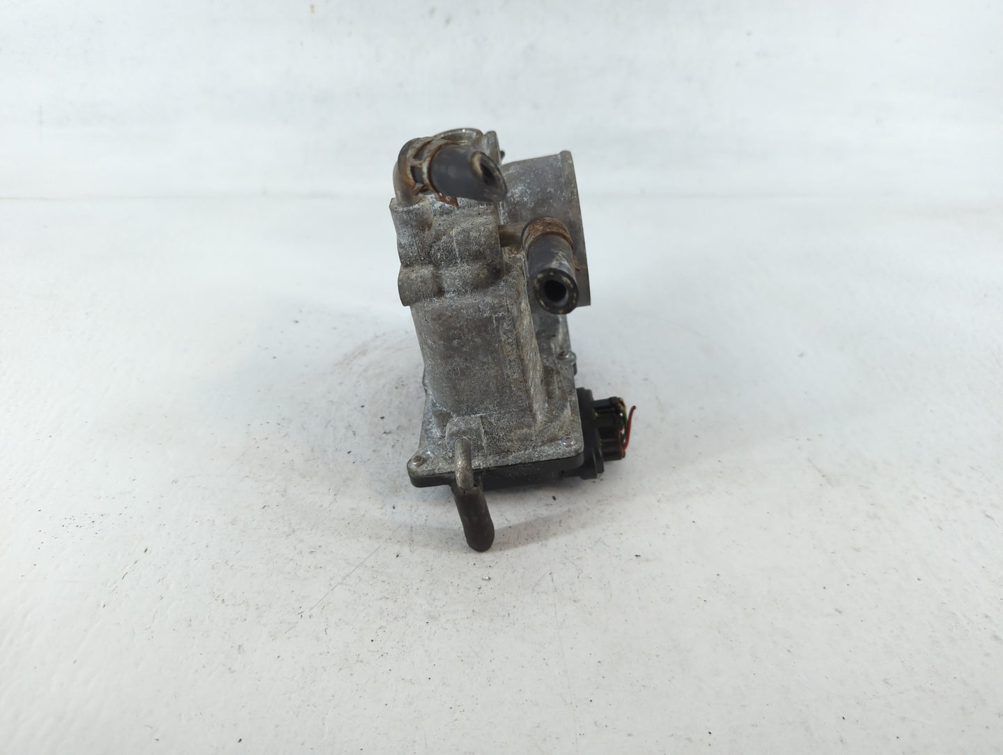 2007-2011 Toyota Camry Throttle Body P/N:22030-0H030 Fits Fits 2006 2007 2008 2009 2010 2011 2012 2013 2014 2015 OEM Used Au