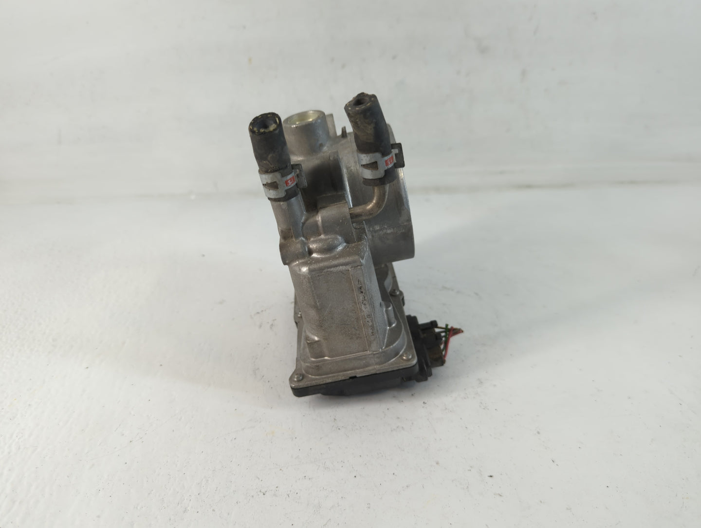 2007-2017 Toyota Camry Throttle Body P/N:22030-0 Fits Fits 2005 2006 2007 2008 2009 2010 2011 2012 2013 2014 2015 2016 2017 