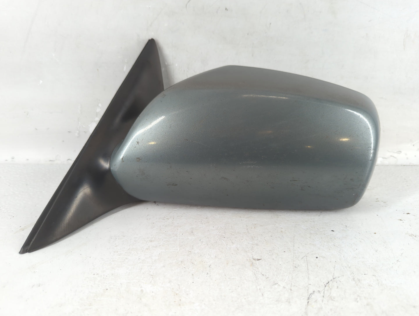 2007-2011 Toyota Camry Driver Side View Mirror - Left Door Mirror OEM Used - Oemusedautoparts1.com