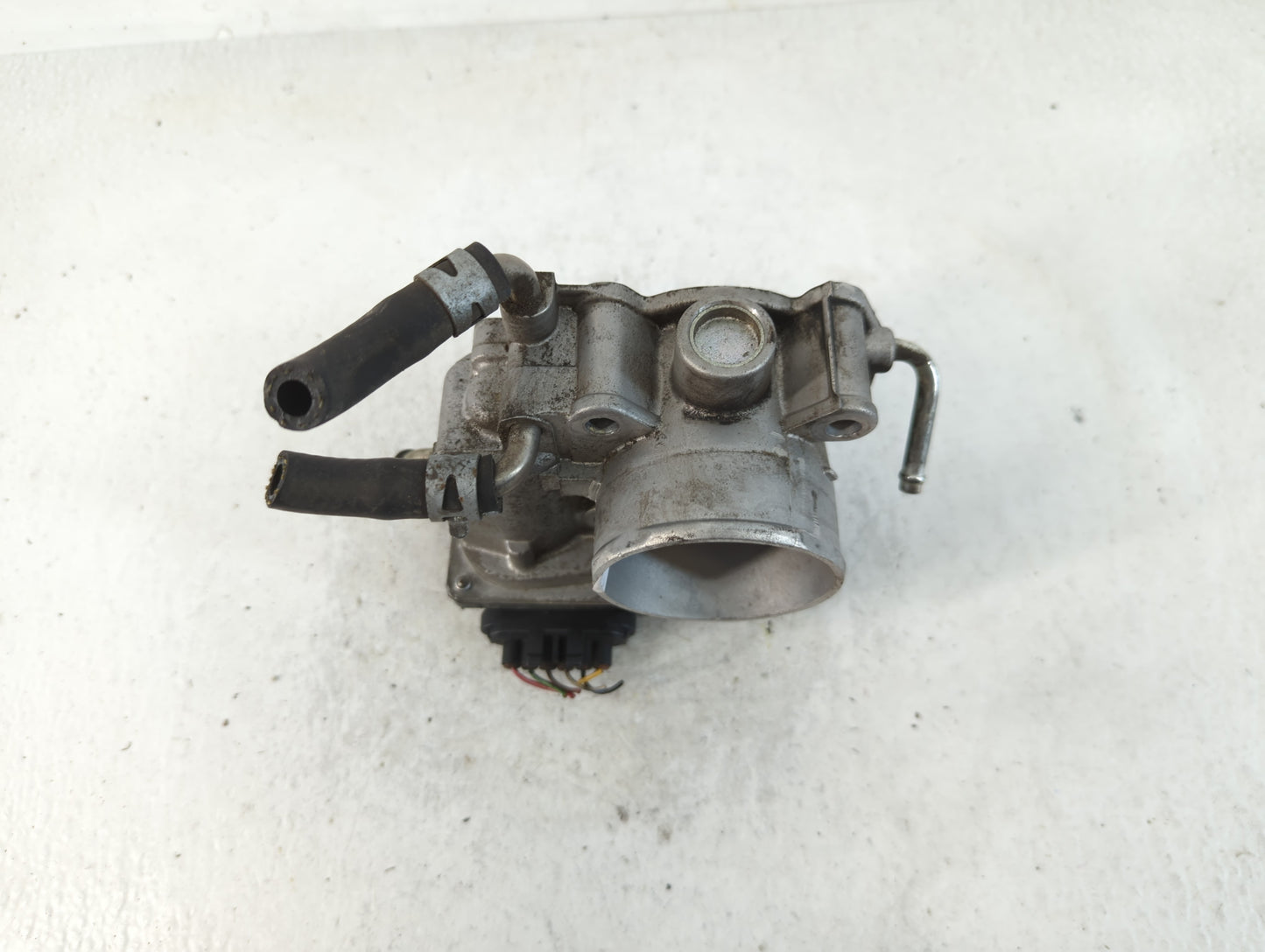 2007-2011 Toyota Camry Throttle Body P/N:22030-0H030 Fits Fits 2006 2007 2008 2009 2010 2011 2012 2013 2014 2015 OEM Used Au