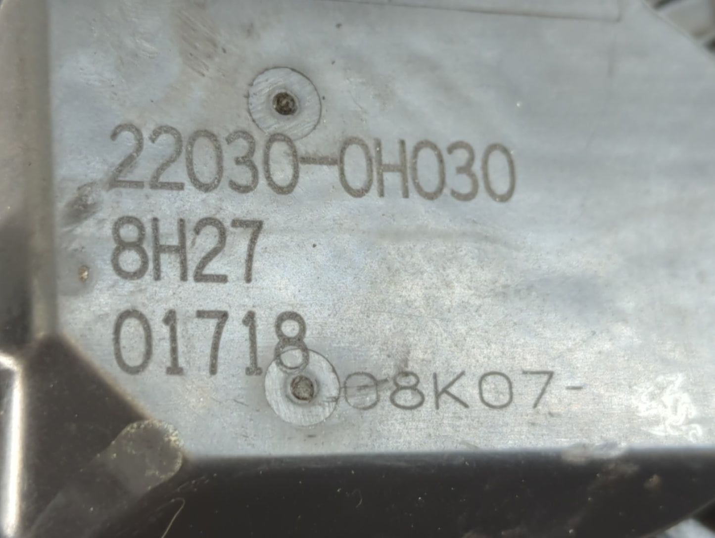 2007-2011 Toyota Camry Throttle Body P/N:8H27 22030-0H030 Fits Fits 2006 2007 2008 2009 2010 2011 2012 2013 2014 2015 OEM Us