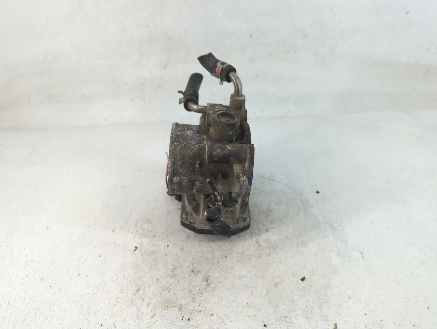2007-2011 Toyota Camry Throttle Body P/N:22030-0H030 Fits Fits 2006 2007 2008 2009 2010 2011 2012 2013 2014 2015 OEM Used Au