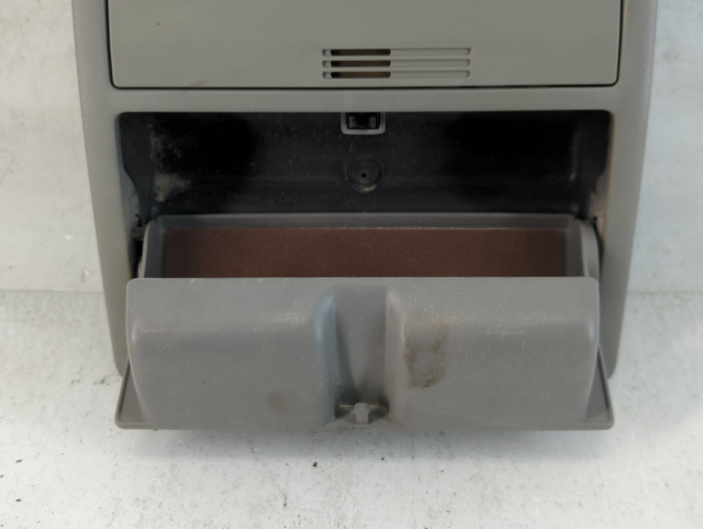 2009 Toyota Camry Overhead Roof Console - Oemusedautoparts1.com