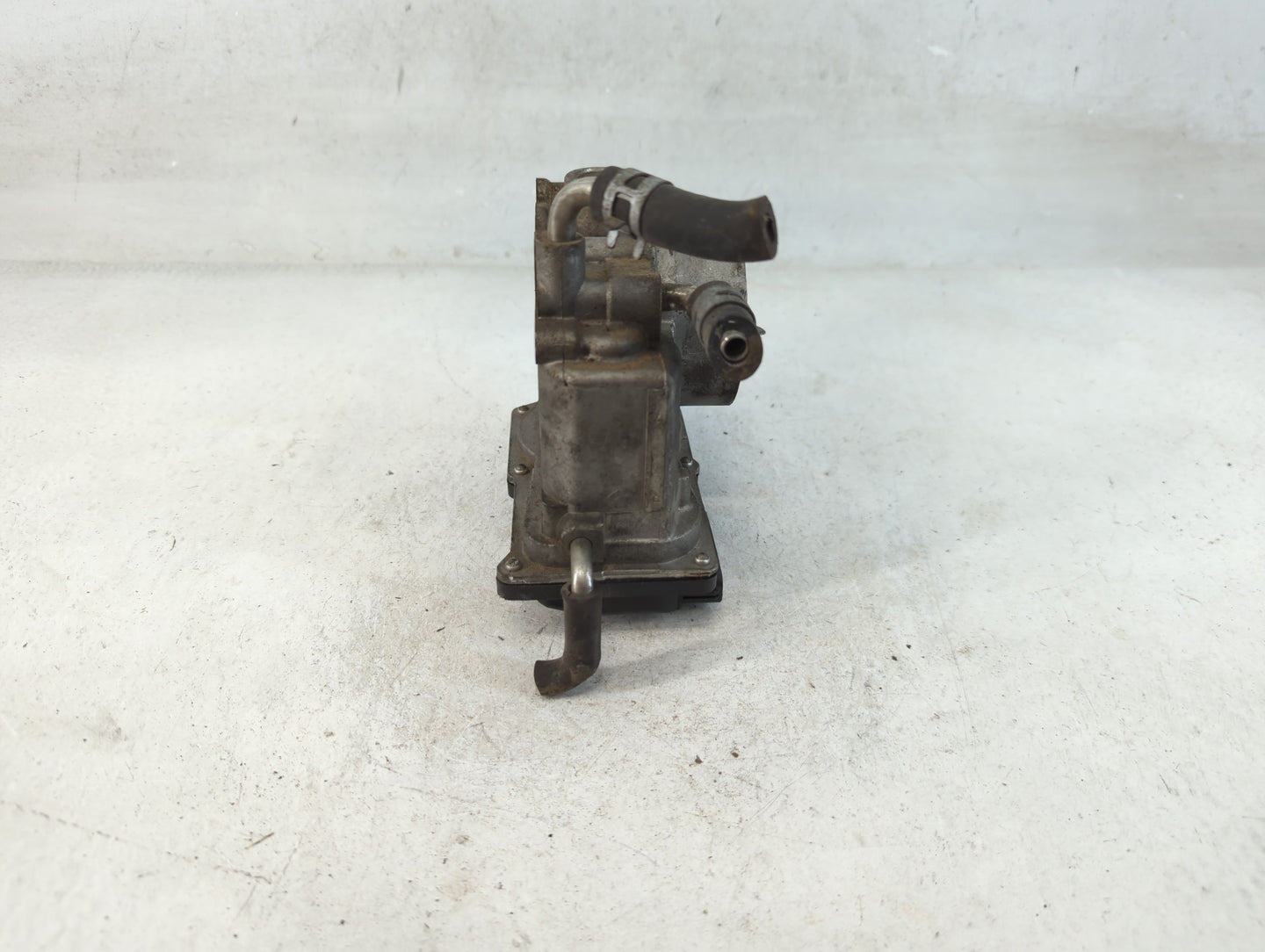 2007-2011 Toyota Camry Throttle Body P/N:22030-0H030 Fits Fits 2006 2007 2008 2009 2010 2011 2012 2013 2014 2015 OEM Used Au