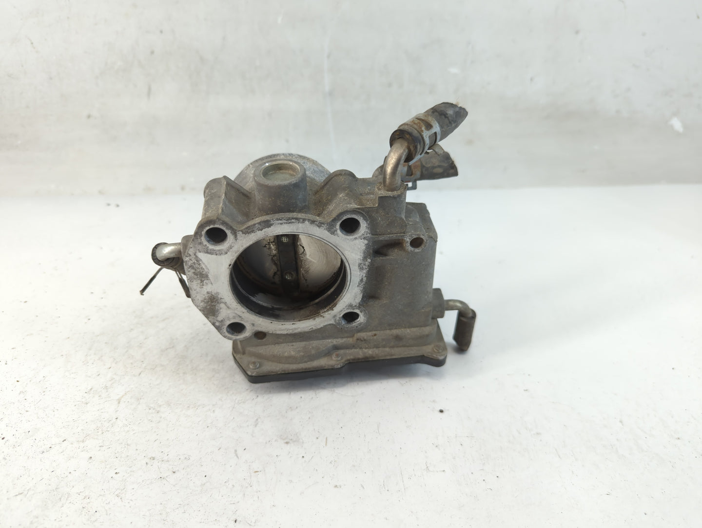 2007-2011 Toyota Camry Throttle Body P/N:22030-0H030 Fits Fits 2006 2007 2008 2009 2010 2011 2012 2013 2014 2015 OEM Used Au
