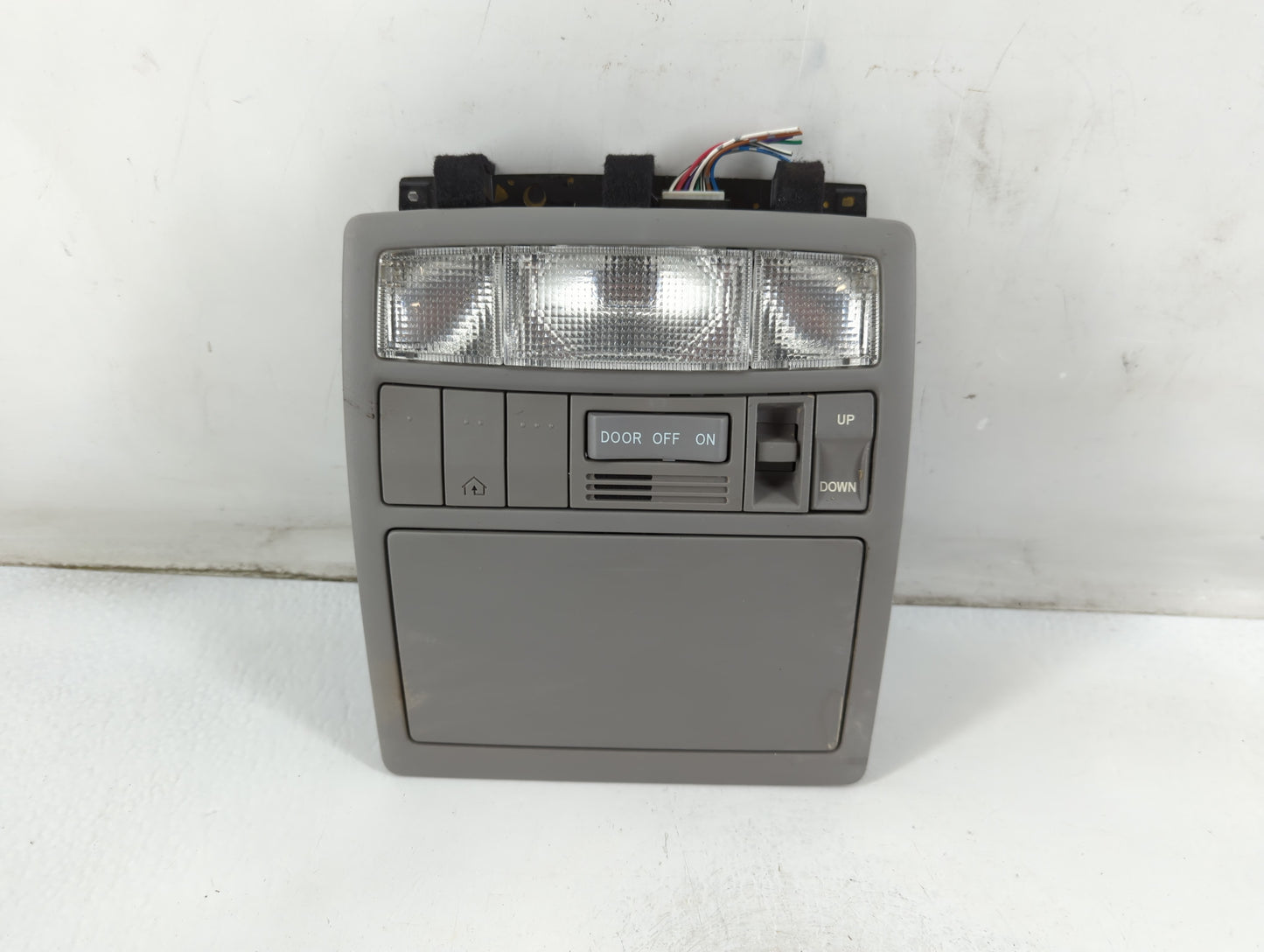 2009 Toyota Camry Overhead Roof Console - Oemusedautoparts1.com