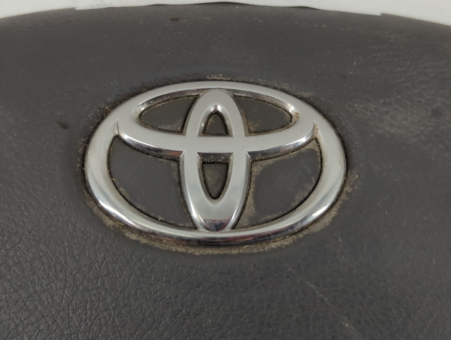 2007-2011 Toyota Camry Air Bag Driver Left Steering Wheel Mounted P/N:Z2EE8077276 Fits Fits 2007 2008 2009 2010 2011 OEM Use
