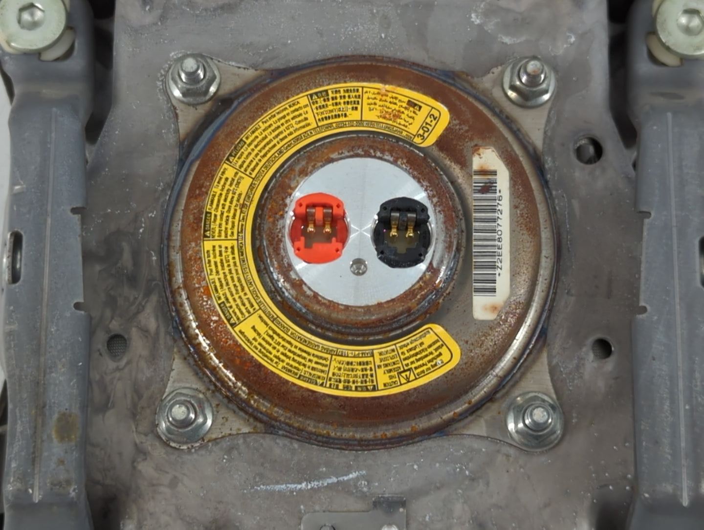 2007-2011 Toyota Camry Air Bag Driver Left Steering Wheel Mounted P/N:Z2EE8077276 Fits Fits 2007 2008 2009 2010 2011 OEM Use