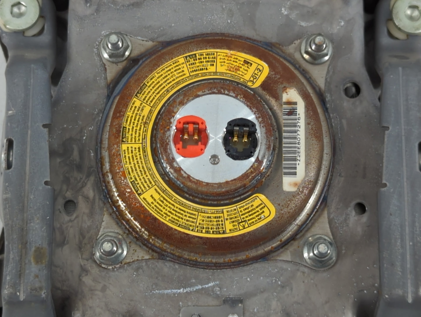 2007-2011 Toyota Camry Air Bag Driver Left Steering Wheel Mounted P/N:Z2EE8077276 Fits Fits 2007 2008 2009 2010 2011 OEM Use
