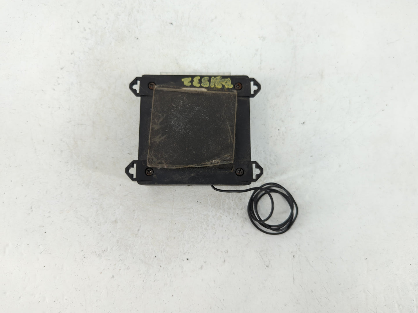 2009-2010 Toyota Corolla Chassis Control Module Ccm Bcm Body Control - Oemusedautoparts1.com
