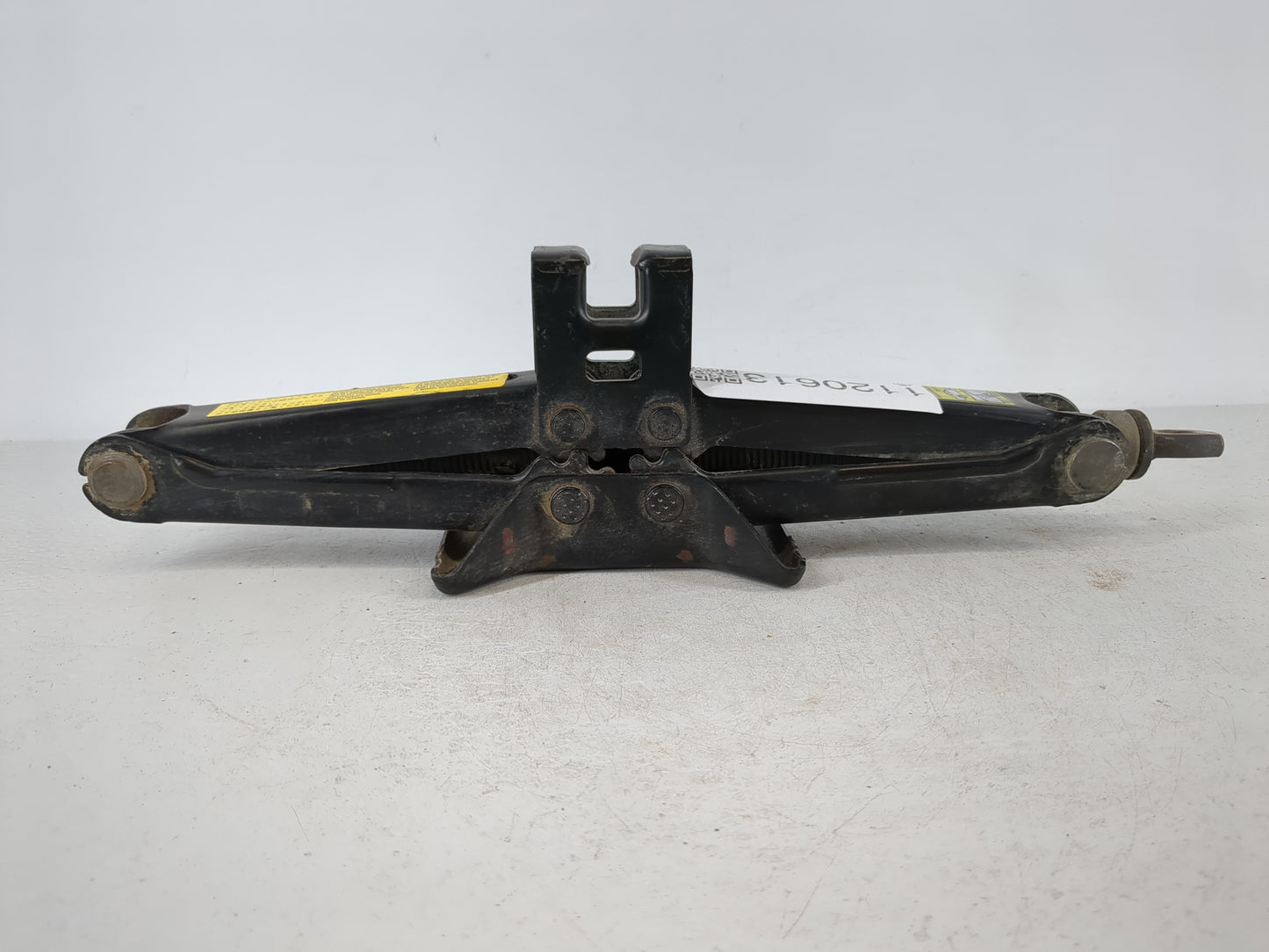 2009 Toyota Corolla Spare Scissor Car Jack - Oemusedautoparts1.com