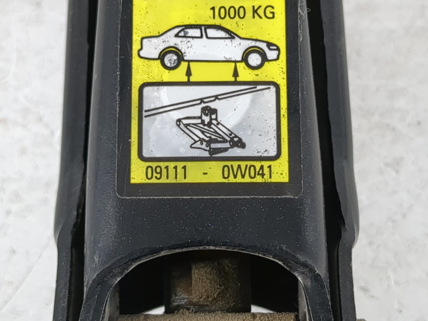 2009 Toyota Corolla Spare Scissor Car Jack 1120613 - Oemusedautoparts1.com