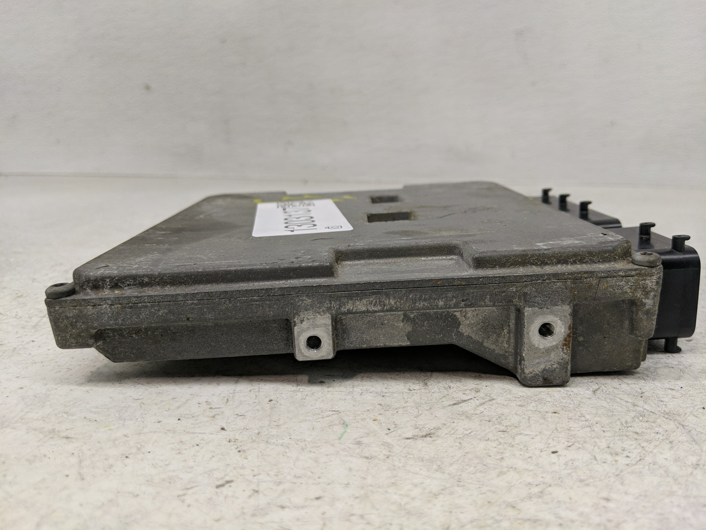 2009-2010 Toyota Corolla PCM Engine Control Computer ECU ECM PCU OEM P/N:28225601 89661-02F51 Fits Fits 2009 2010 OEM Used A